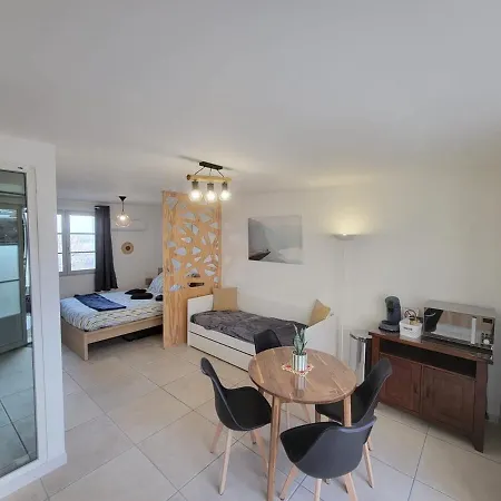 L'escale Du Puits Appartement *