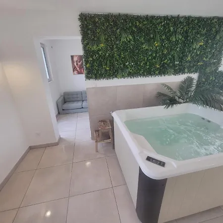 L'escale Du Puits Appartement *