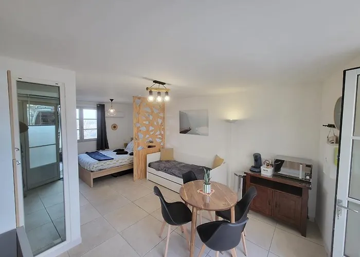 L'escale Du Puits Appartement *